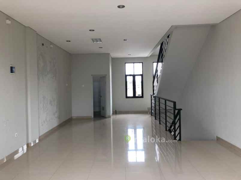 komersial sarijadi sariasih