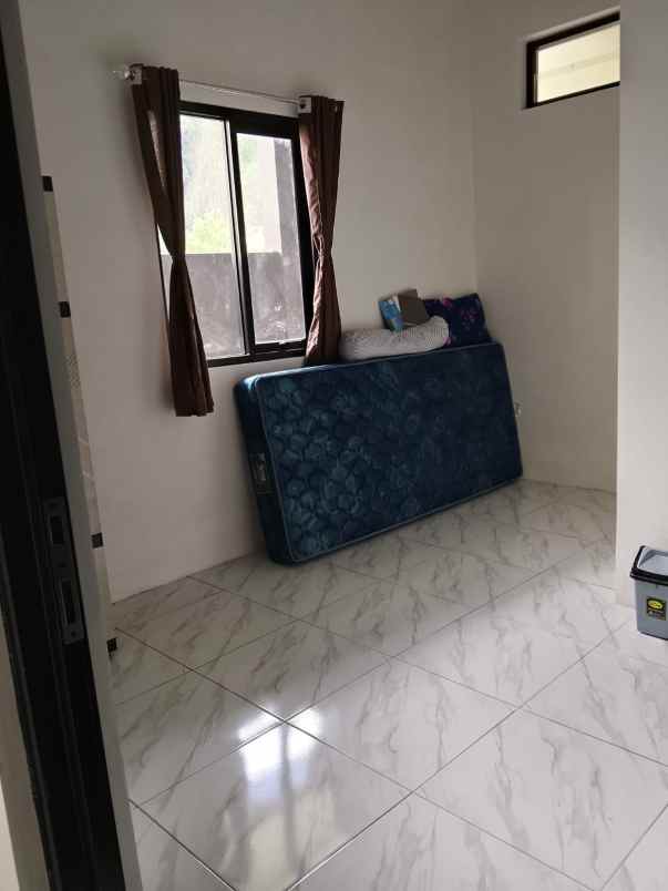 kost bangunan baru cihanjuang belakang stikes rajawali