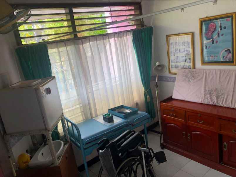 murah rumah 1 5 lantai di tenggilis mejoyo selatan