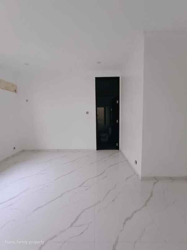 new listing tanah 612 m di jaksel harga menarik