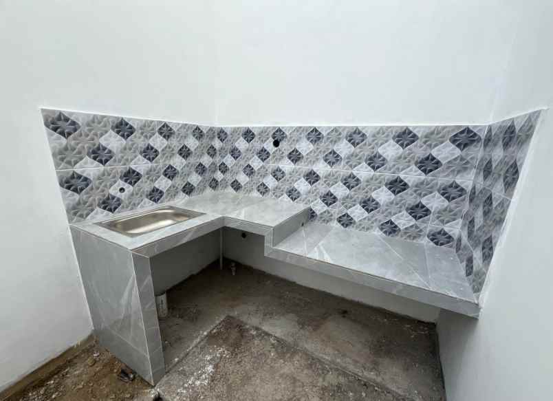 perumahan pesan bangun 2 lantai dekat luwes gentan