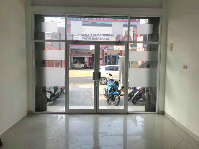 ruko 2 5 lantai di buaran jakarta timur