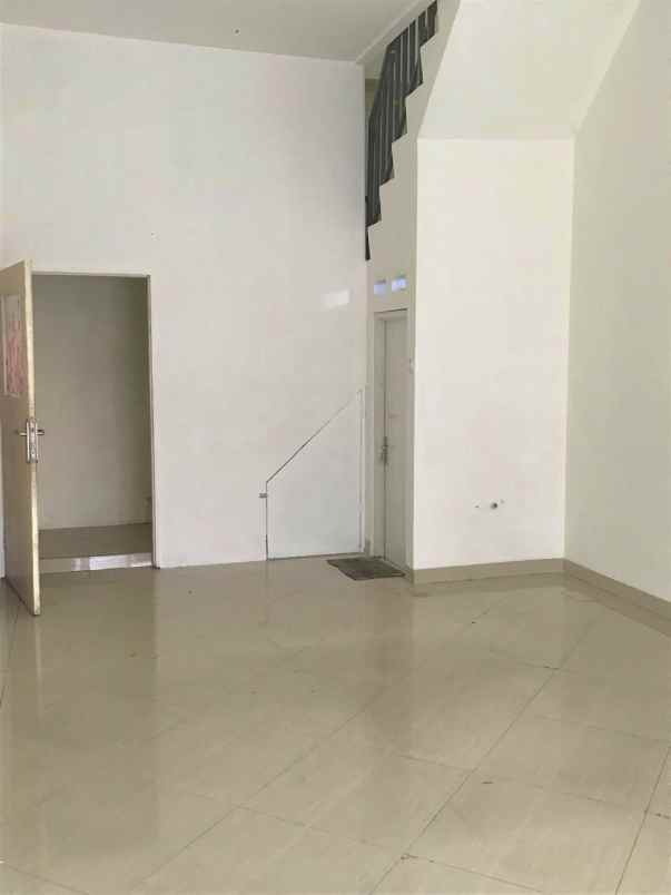 ruko 2 5 lantai di buaran jakarta timur