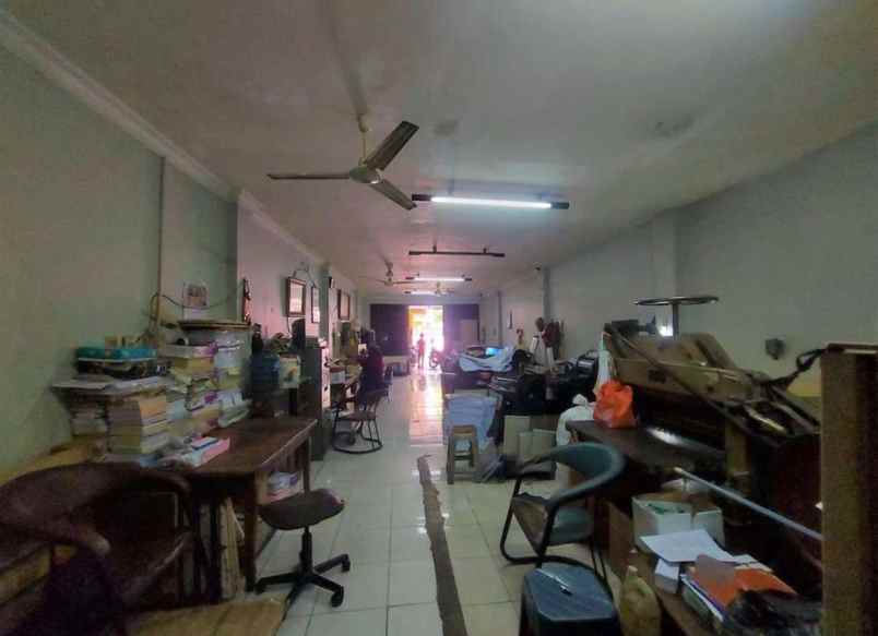 ruko 3 lantai di paseban salemba tengah jakarta pusat