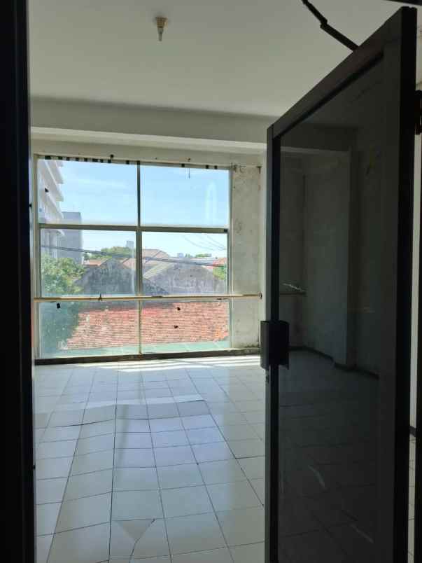ruko dijual tenggilis mejoyo surabaya timur 3 lantai