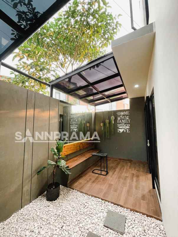 rumah 2 lantai dekat bsd city akses tol dan stasiun