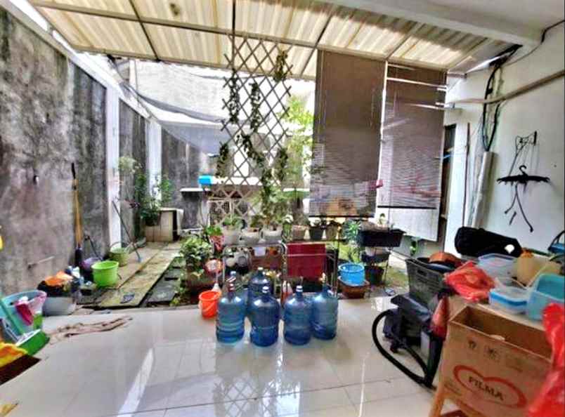 rumah 2 lantai di kencana loka bsd tangsel