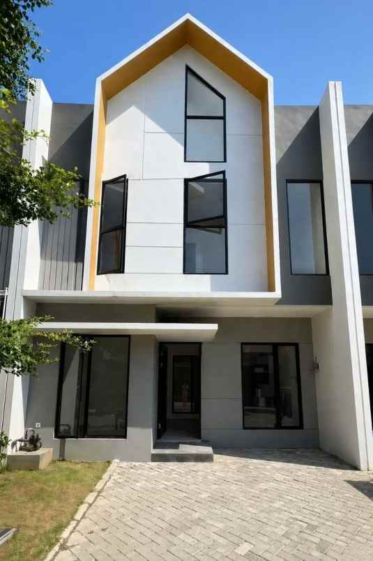 rumah 2 lantai eastern park hadap utara