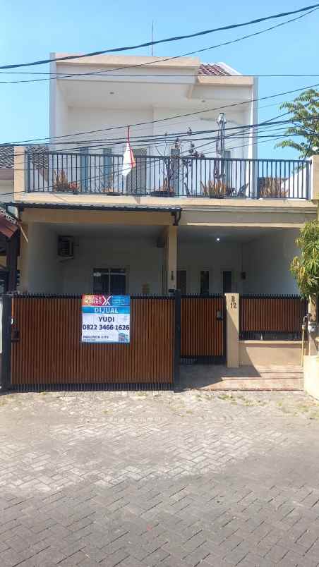 rumah 2 lantai griya pesona asri rungkut