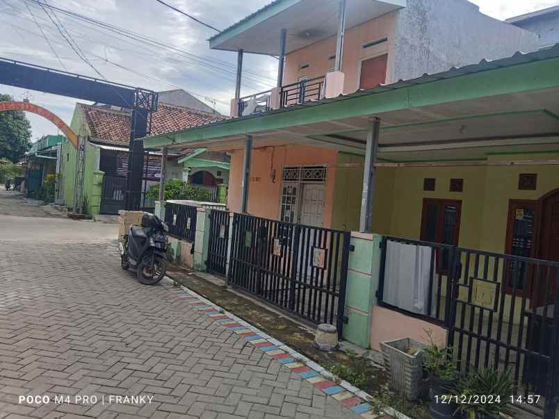 rumah 2 lantai hook dekat toll ciujung