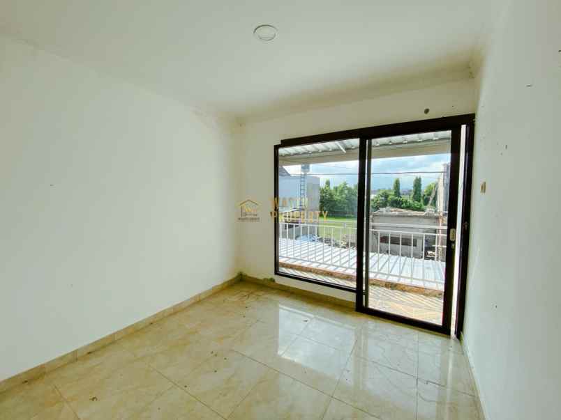 rumah 2 lantai modern siap huni dekat candi prambanan