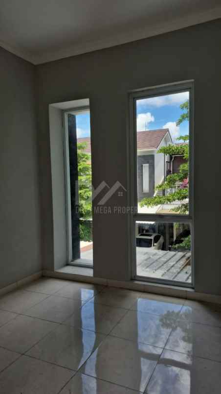 rumah 2 lantai murah siap huni di grup raya bintaro