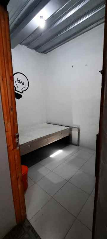 rumah 2 lantai siap huni murah