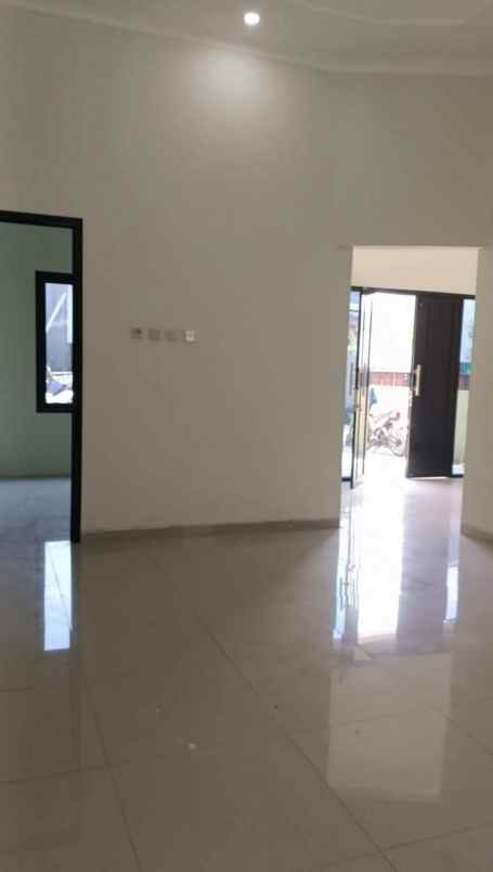 rumah 3 kamar tidur siap huni di gunungpati semarang