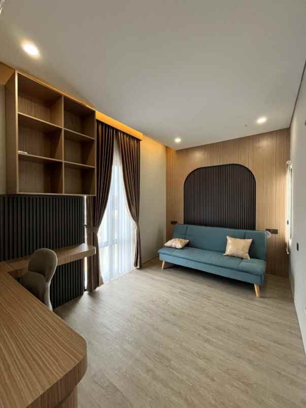 rumah 3 lantai limo grogol depok