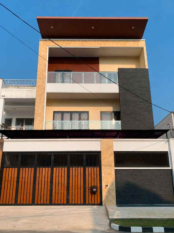 rumah 3lt luas 105meter 4kt sunter jaya jakarta utara