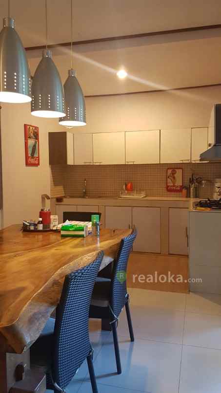 rumah babakan loa cimahi