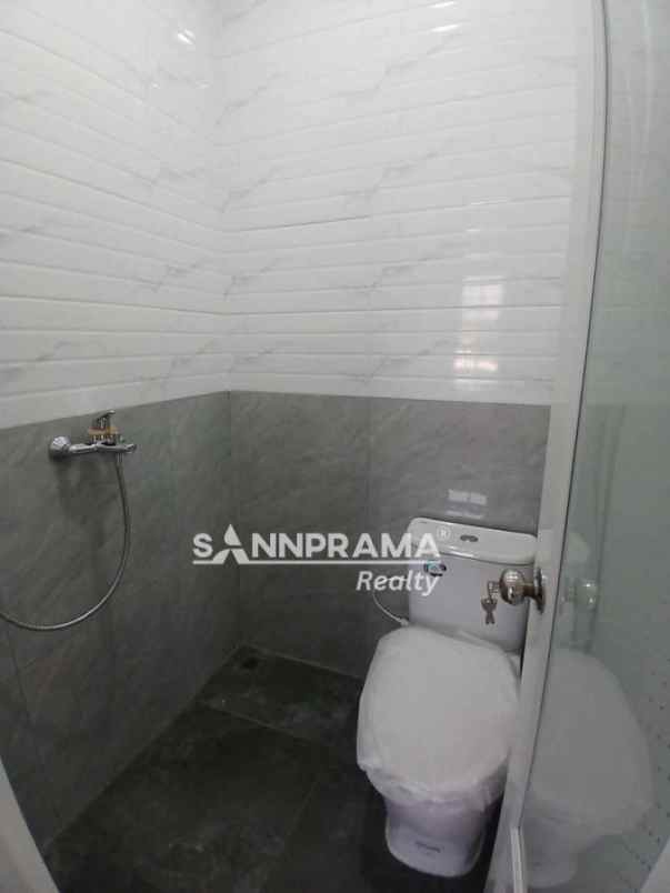 rumah baru 2 lantai di tanah baru beji depok imlash