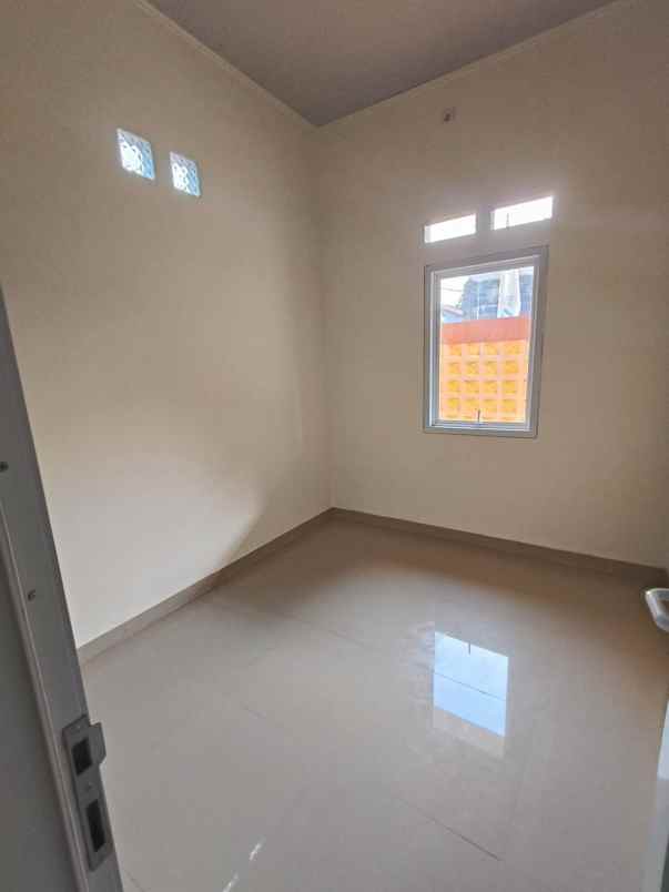 rumah baru dan strategis radar auri cimanggis depok