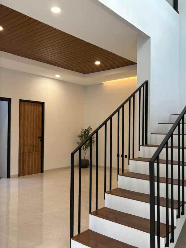rumah baru design modern di kencana loka bsd