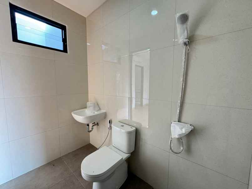 rumah baru harga termurah di pusat kota