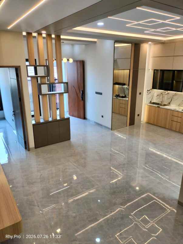 rumah baru mewah modern dekat kampus ugm