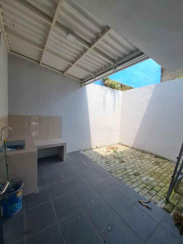 rumah baru minimalis wiguna bangunan 2 lantai