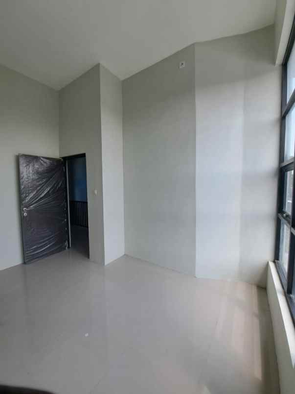 rumah baru minimalis wiguna bangunan 2 lantai