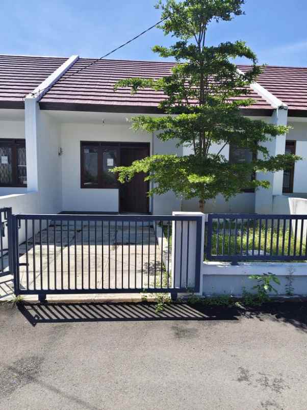 rumah baru siap huni di antapani tengah dekat bandung
