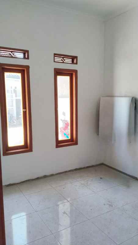 rumah baru siap huni legalitas shm