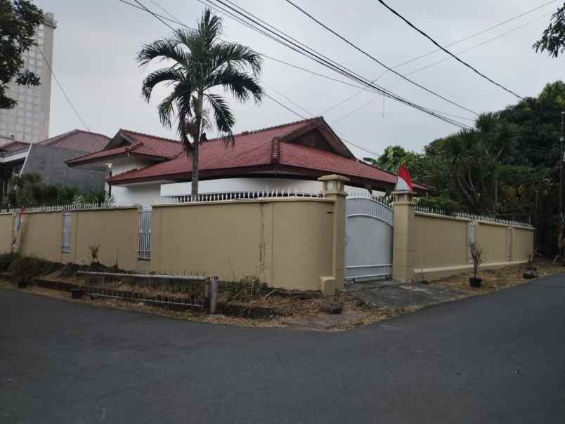 rumah bunga mayang tanah kusir