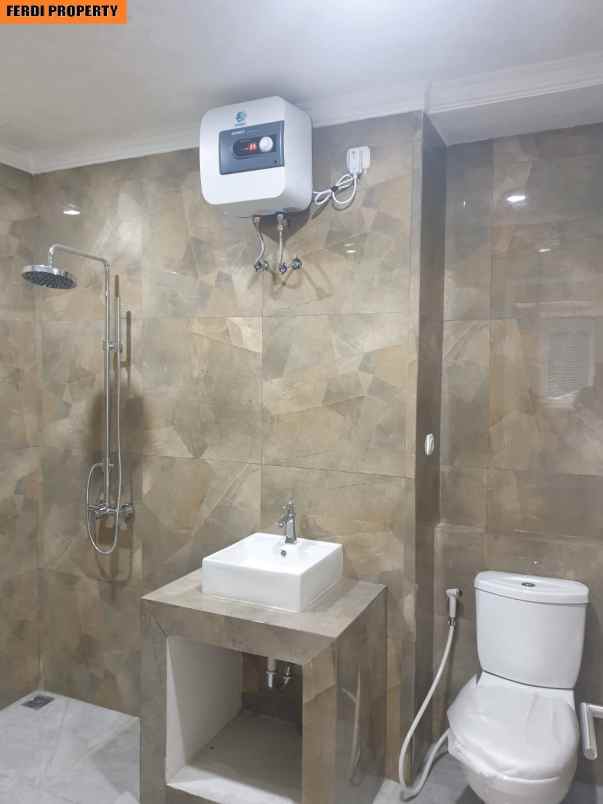 rumah cantik rapi dekat mal citra gran cibubur