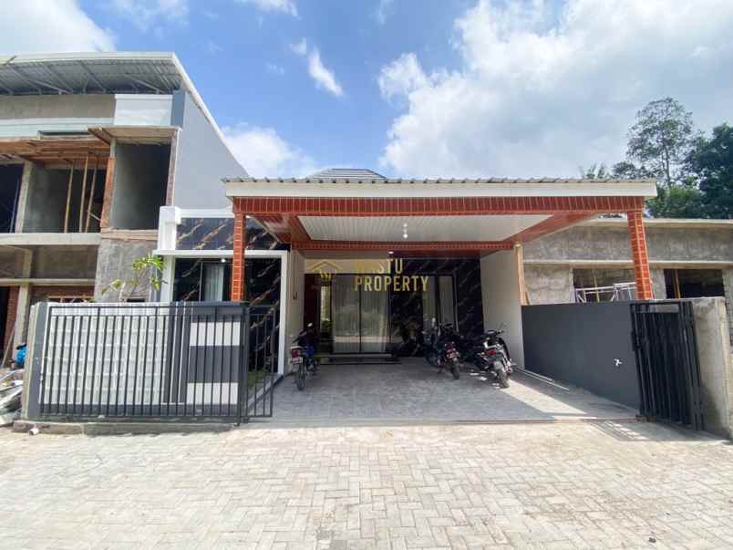 rumah cluster modern strategis dekat sma n 1 ngemplak