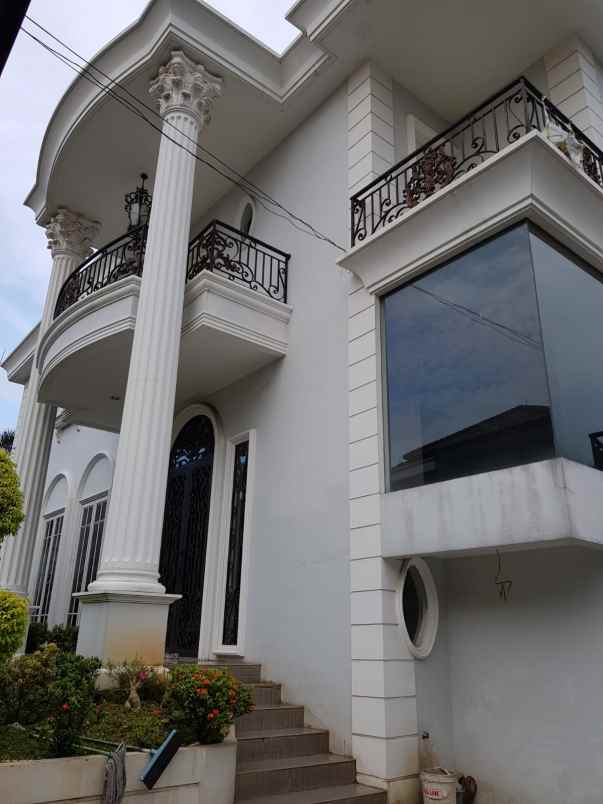 rumah di kelapa cengkir kelapa gading