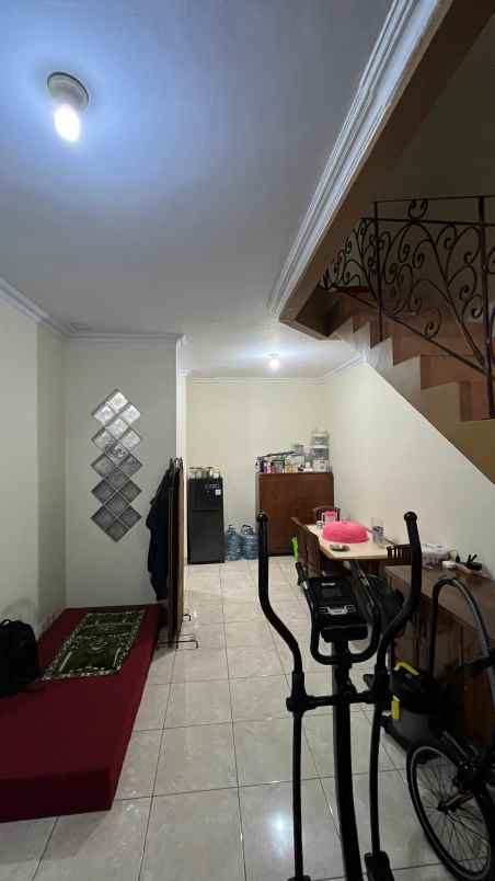 rumah dijual dekat akses tol di cimanggis depok