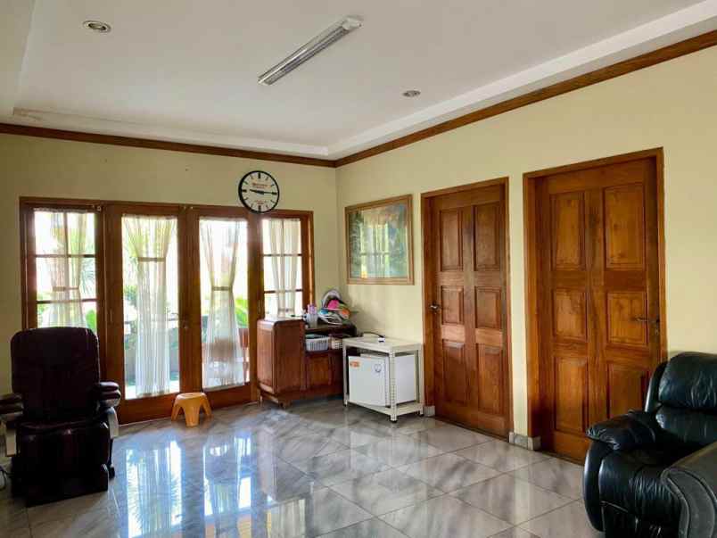 rumah dijual di komplek lebak lestari indah jakarta