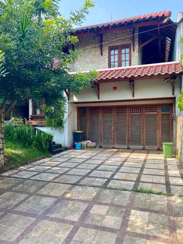 rumah dijual di komplek lebak lestari indah jakarta