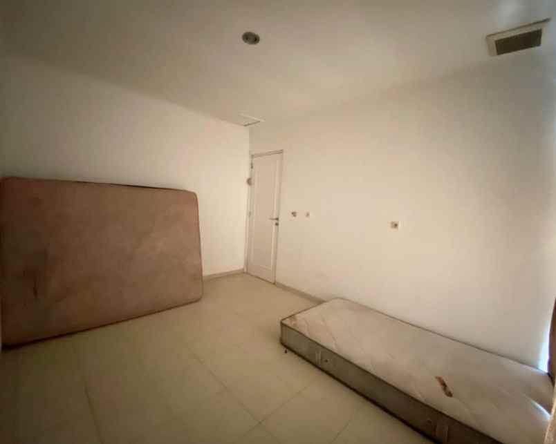 rumah dijual menteng metropolitan cakung jakarta timur