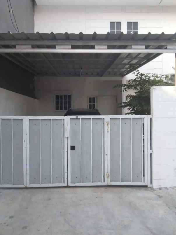 rumah gandeng murah siap huni di bintara bekasi barat