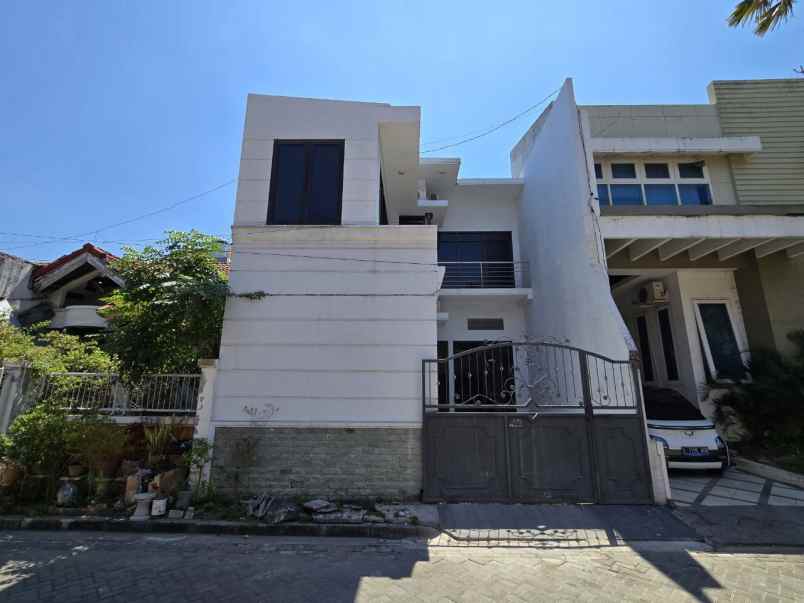 rumah griya asri pakuwon city siap huni minimalis