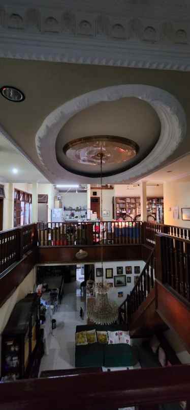 rumah hook di jl gading putih kelapa gading