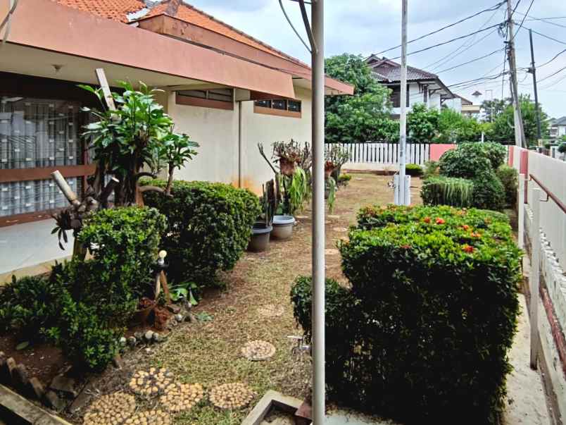 rumah hook hitung tanah lokasi nyaman di duren sawit