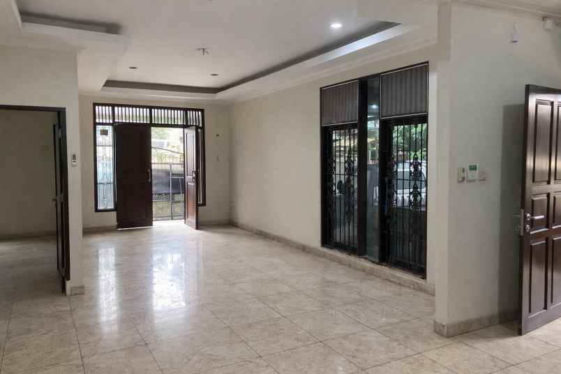 rumah hook murah di taman buaran indah 1 jakarta timur