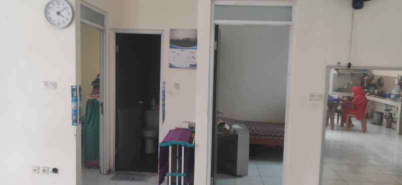 rumah hook sudut metland transyogi
