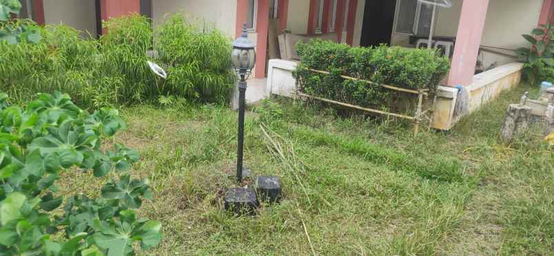 rumah hook sudut metland transyogi