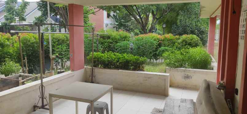 rumah hook sudut metland transyogi