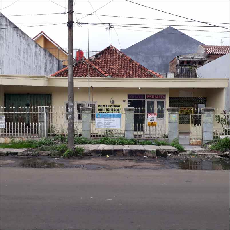 rumah jalan haji embang jaya