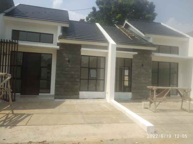 rumah jl bukit permata vii no 7