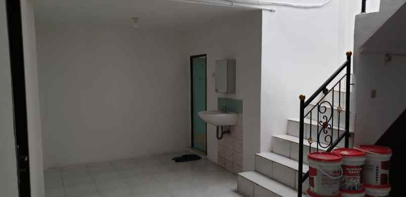 rumah jl import