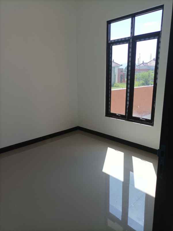 rumah jln ahmad yani timur kp